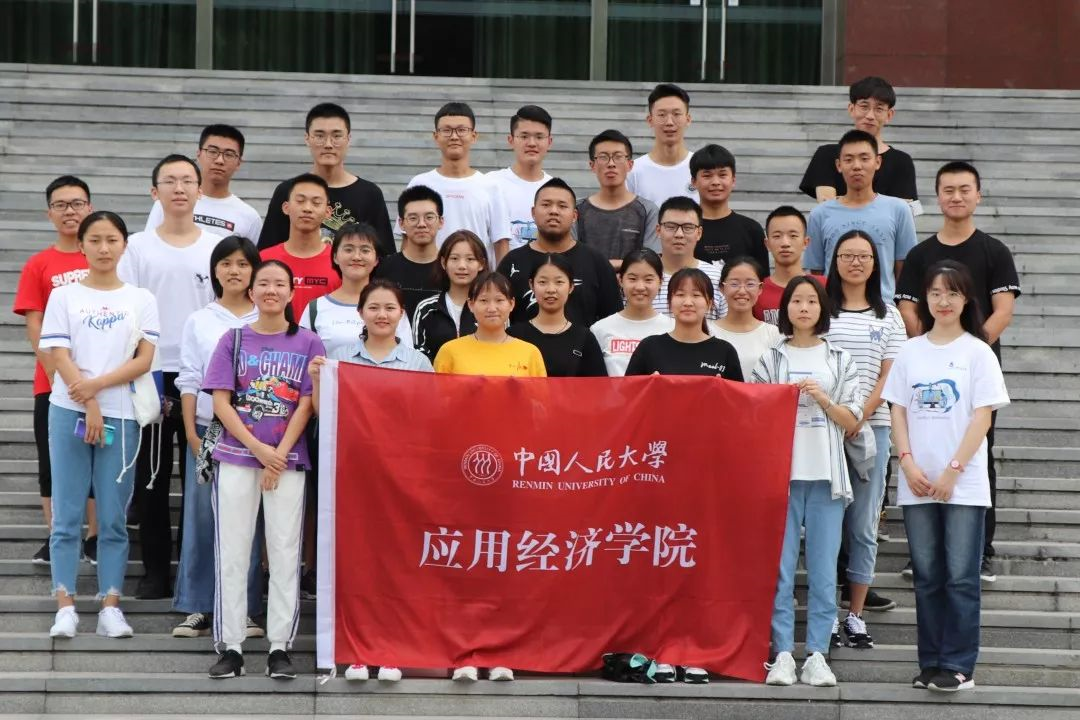 免费色情片