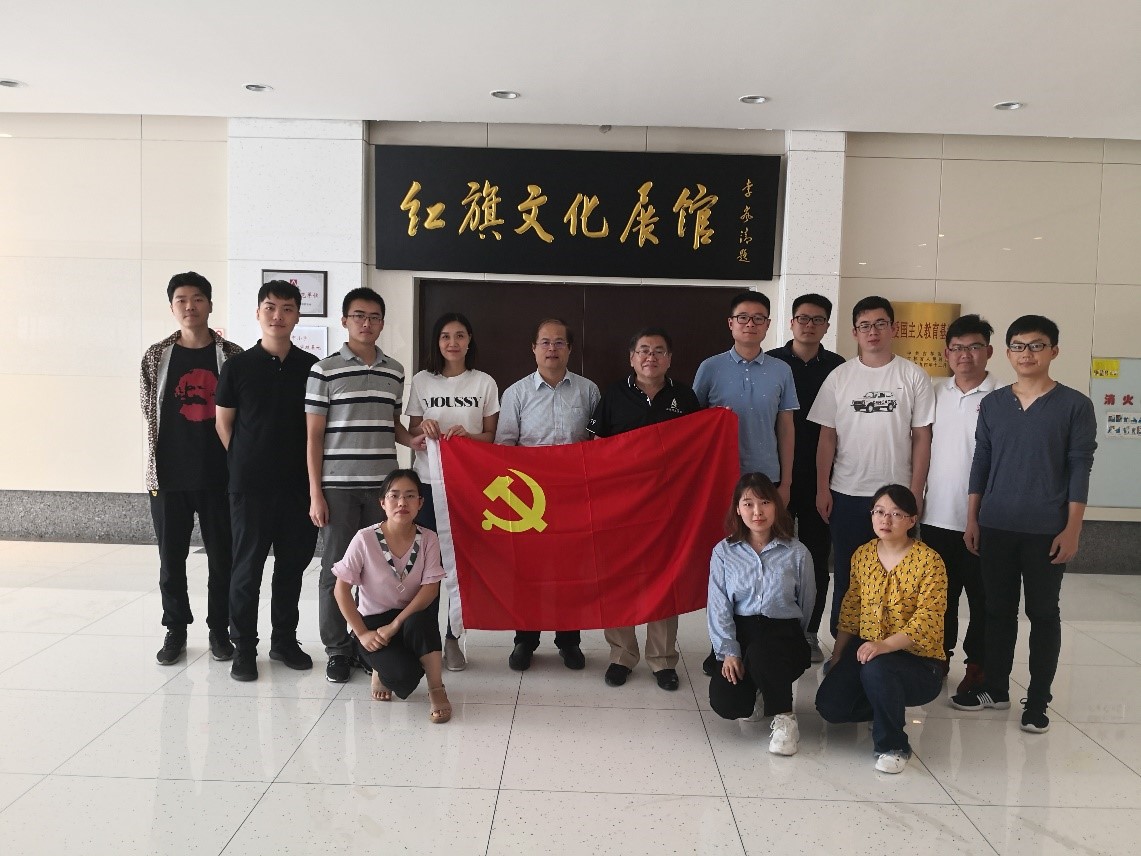 免费色情片