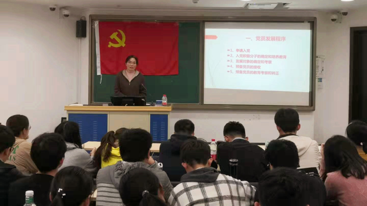 免费色情片