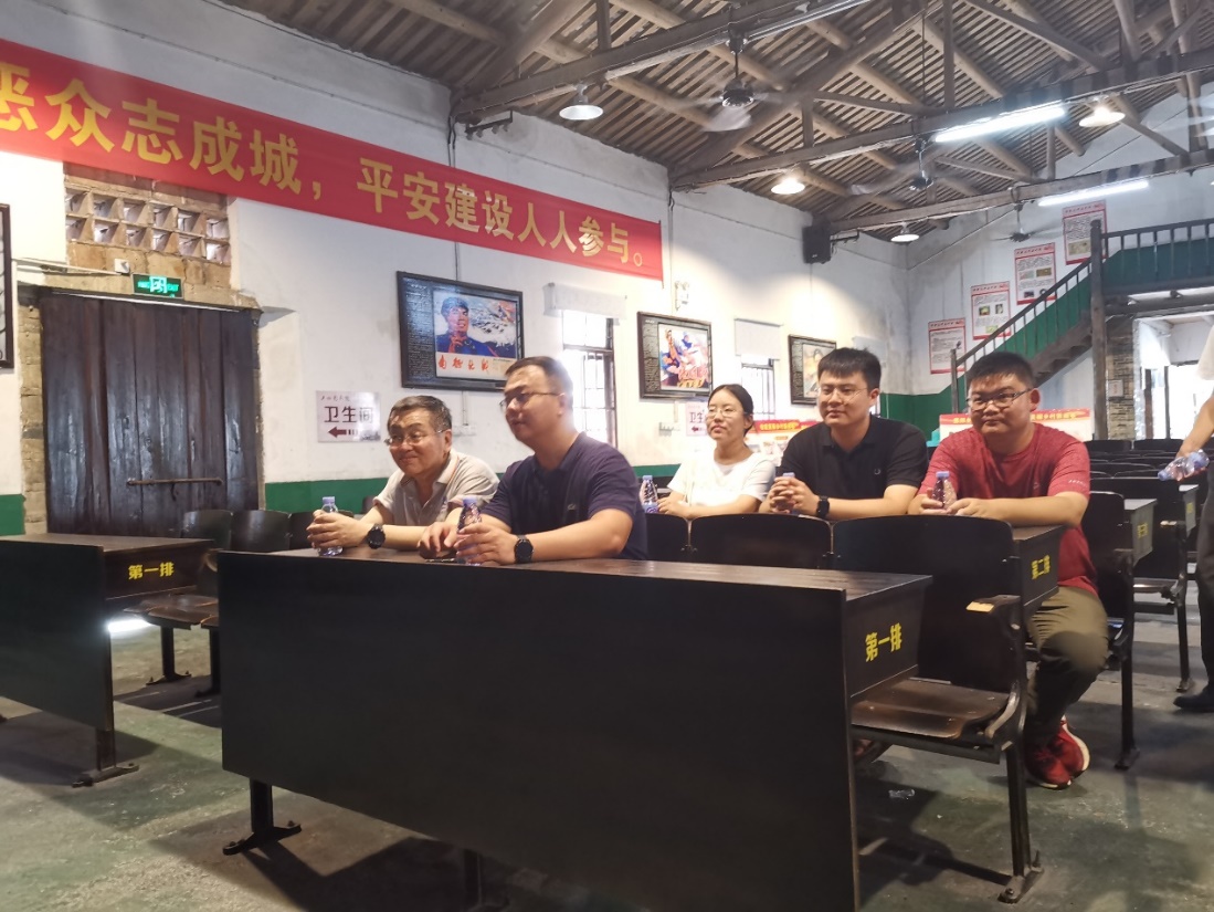 免费色情片