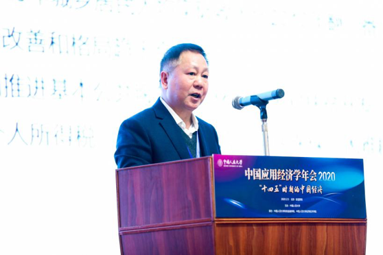 免费色情片