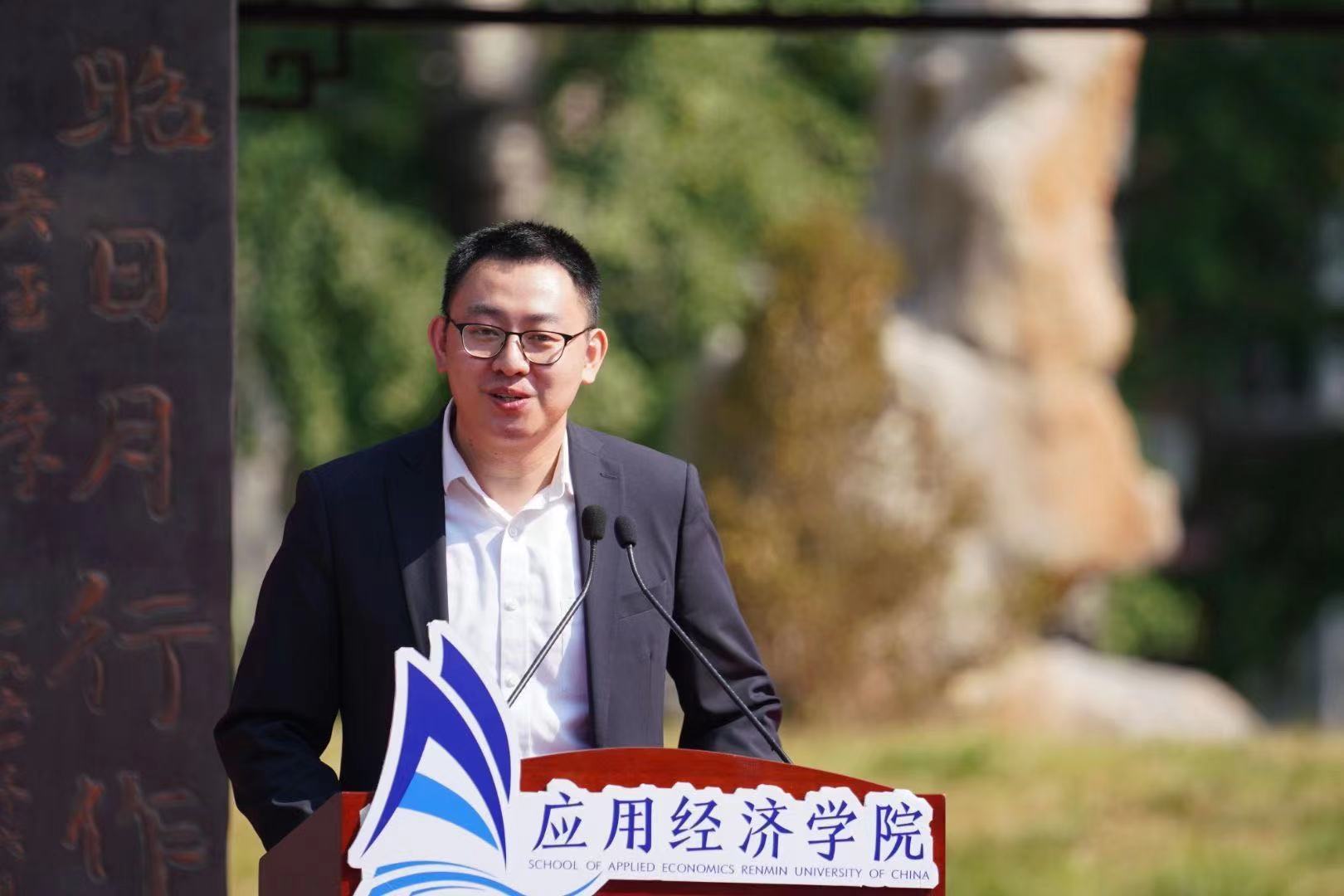 免费色情片