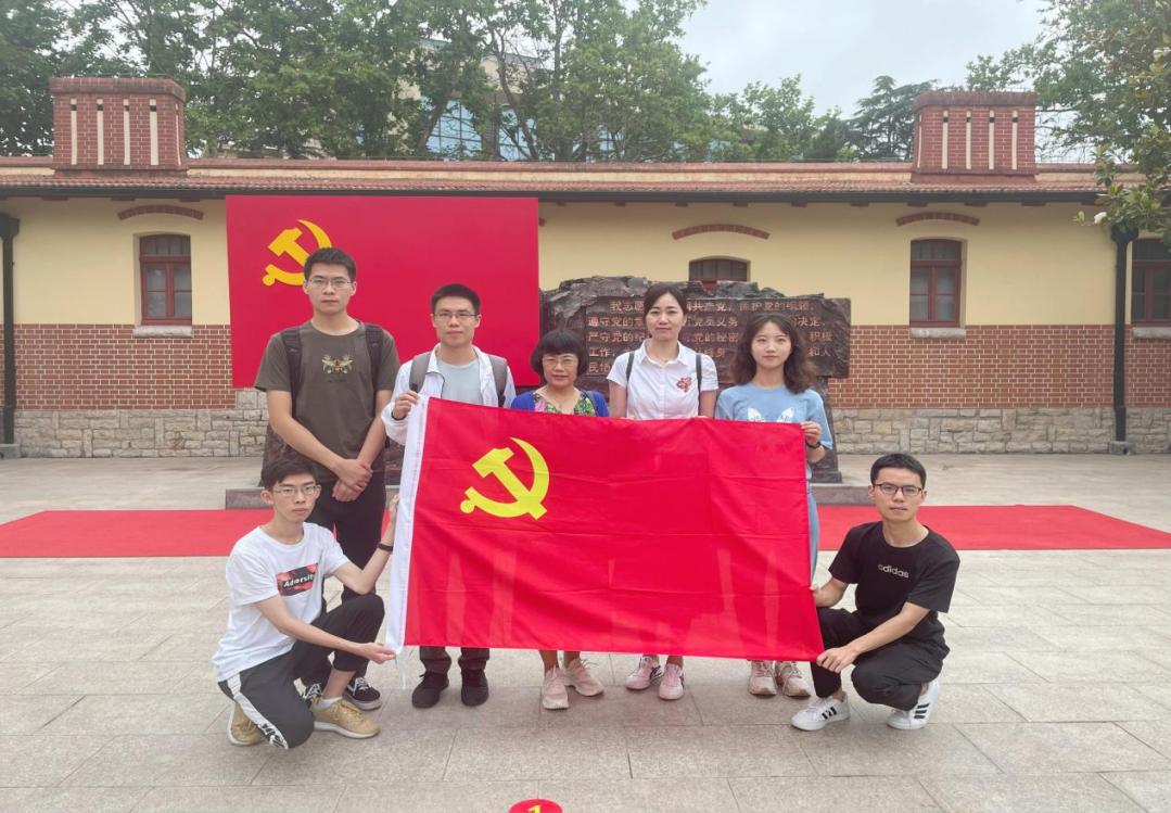 免费色情片