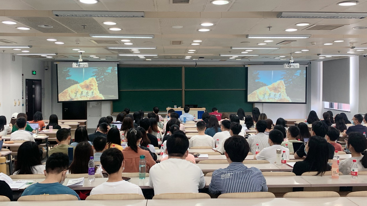 免费色情片