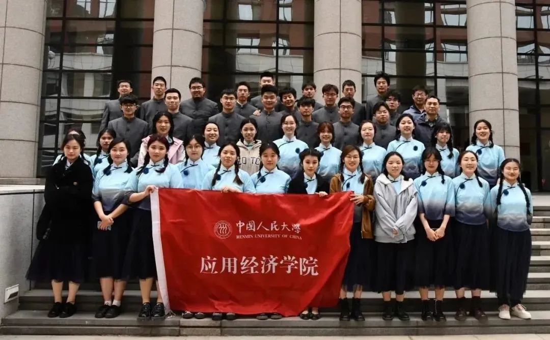 免费色情片