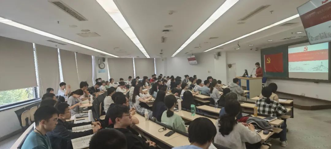 免费色情片