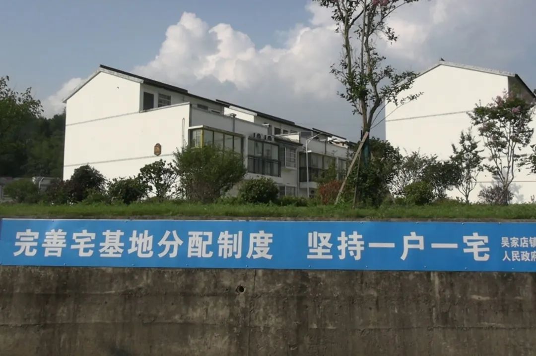 免费色情片