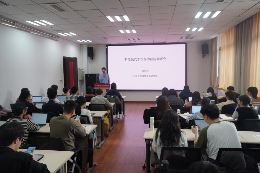 免费色情片