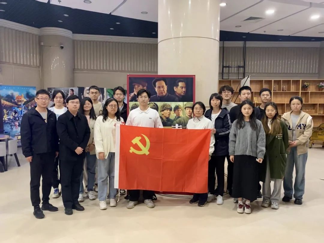 免费色情片