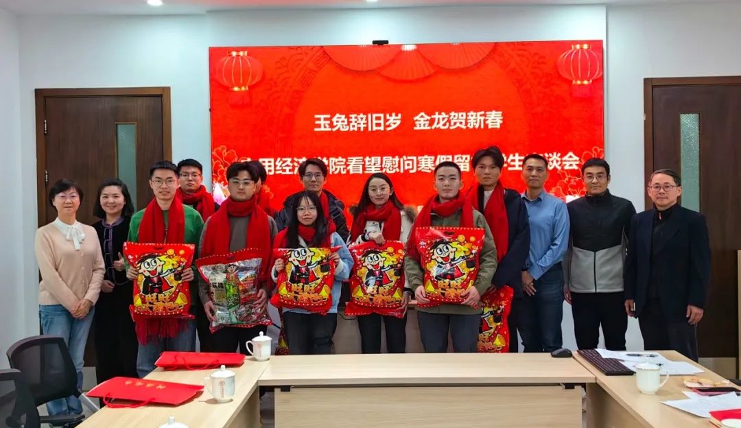 免费色情片