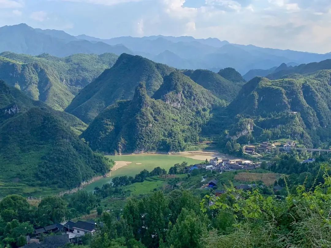 免费色情片