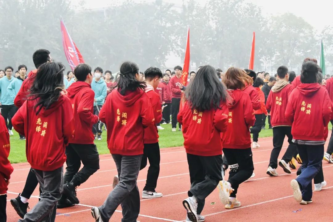 免费色情片