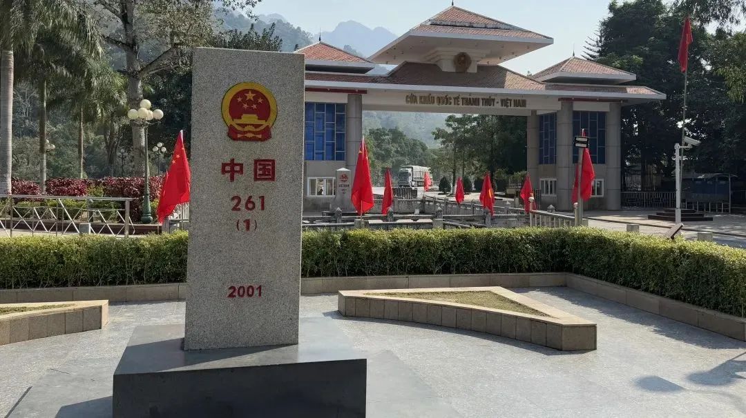 免费色情片