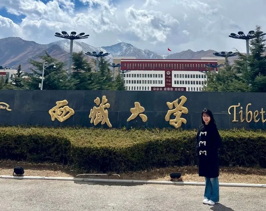 免费色情片