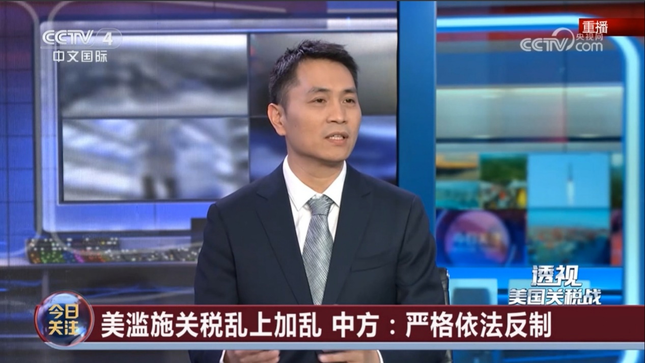 免费色情片